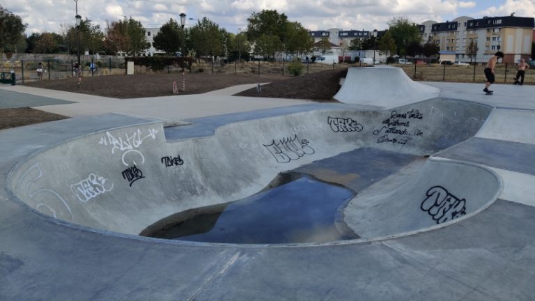 bowl acheres 768x432