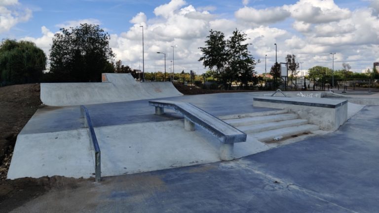 street acheres 768x432