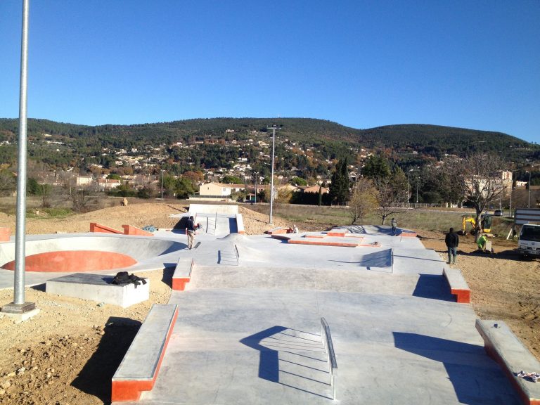 street draguignan 768x576