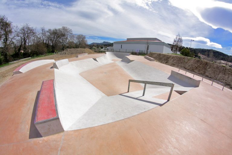 simiane Skatepark 01 768x512