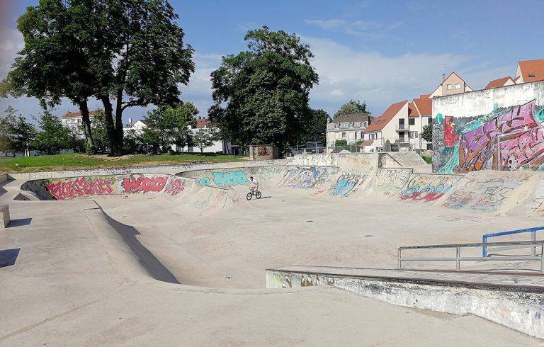 skatepark troyes 768x490