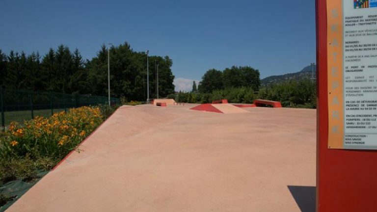 skatepark cranves 03 768x432