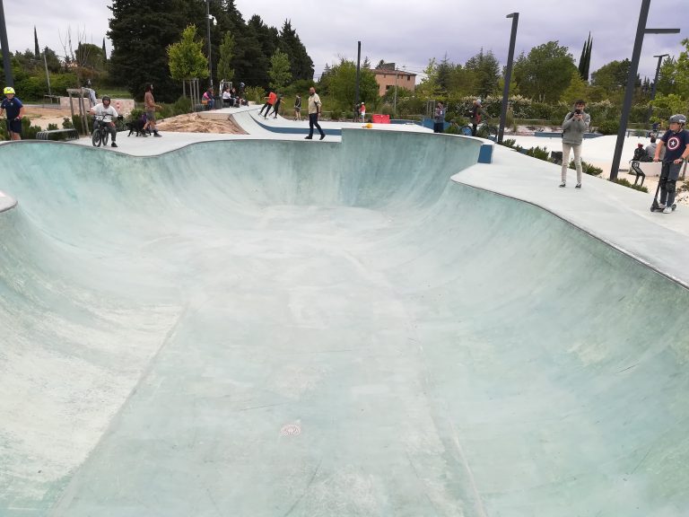 bowl isle sur la sorgue 768x576