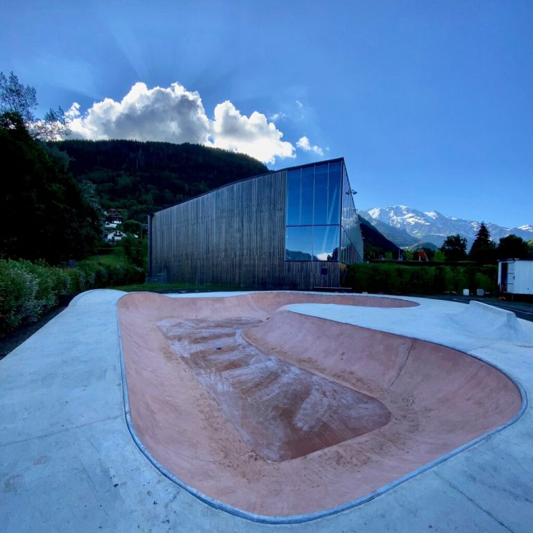 10416875 apidae fiche header 768x768