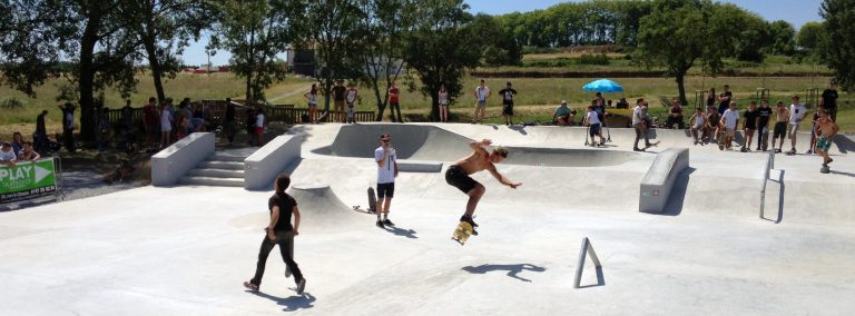 panoramique inauguration best trick play skateshop capestang 768x284