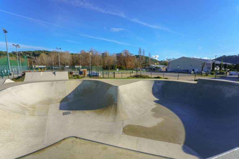 bowl villeneuve loubet 768x512