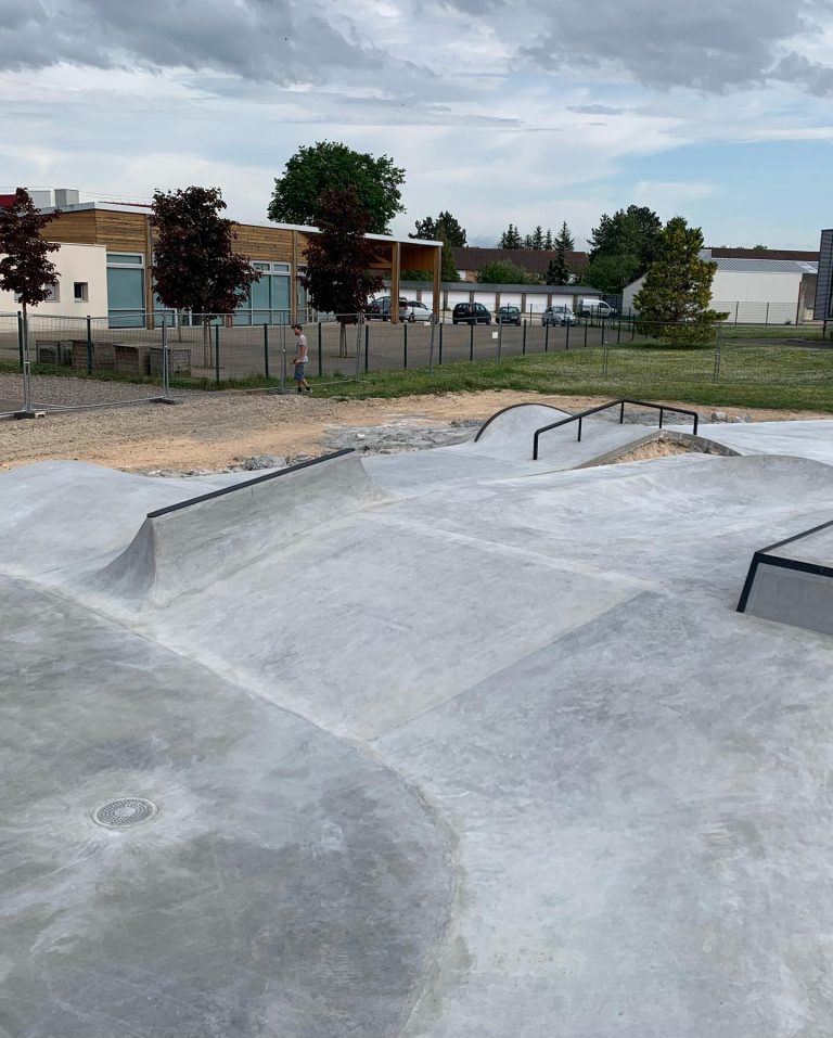 285088994 3125290017781408 3917077469761586631 n 768x957