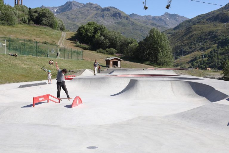 294228945 2820509368093081 1442909750095524686 n 768x514