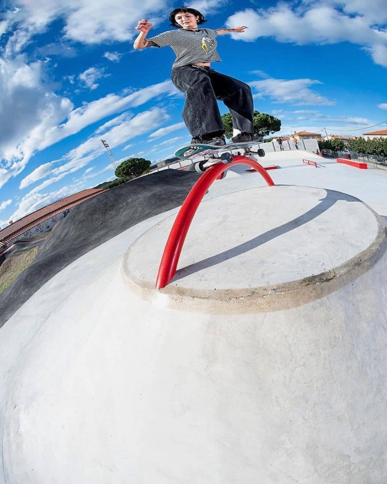 ille sur tet skatepark 04 768x961