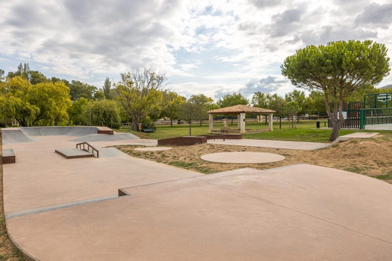 skatepark robion 03 768x512