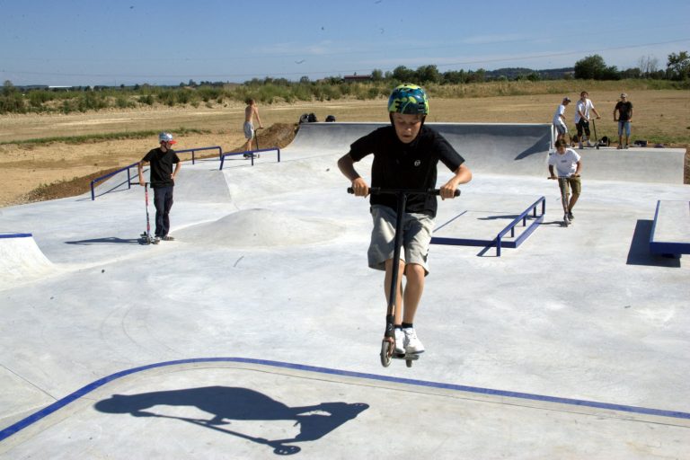 trottinette jonage 768x512