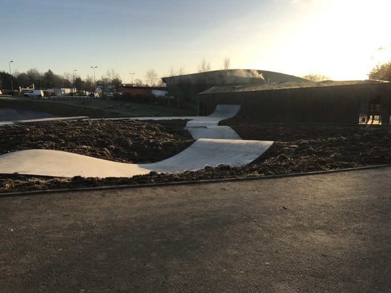 pumptrack treillieres 768x576