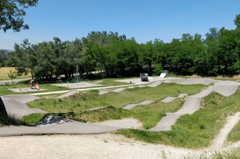 Pumptrack pont de lIsere01 768x509