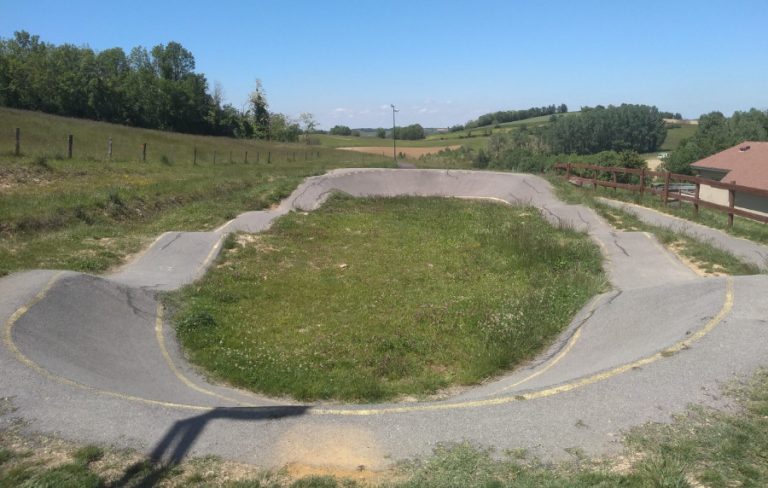 Pumptrack de Saint Martin dAout 03 768x488