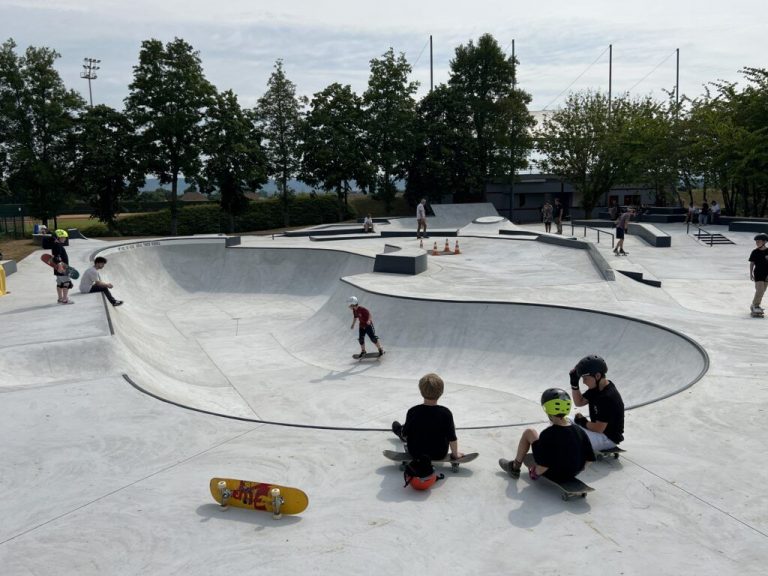 Skatepark Val de Reuil 768x576