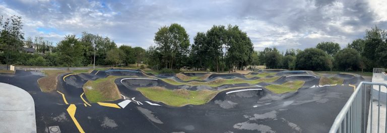Pumptrack et skatepark pontivy07 768x264