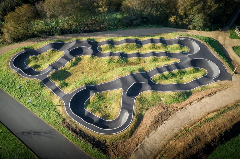 Pumptrack de Ploneis 01 768x511