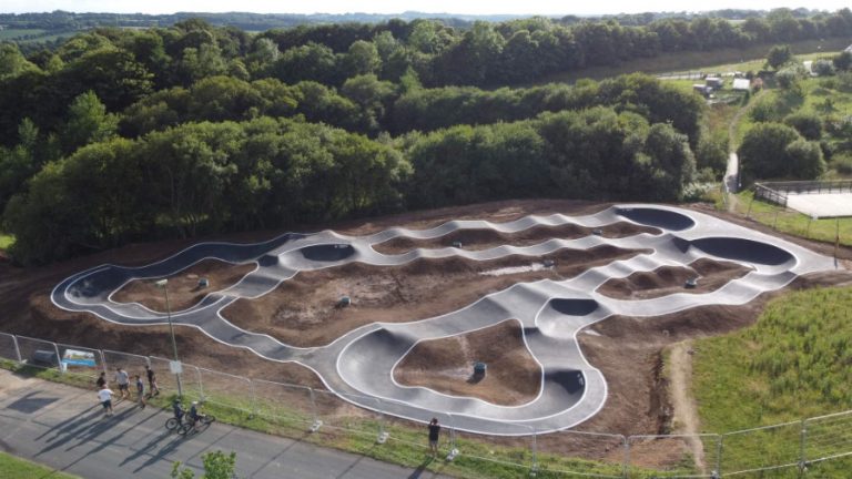 Pumptrack de Ploneis 05 768x432