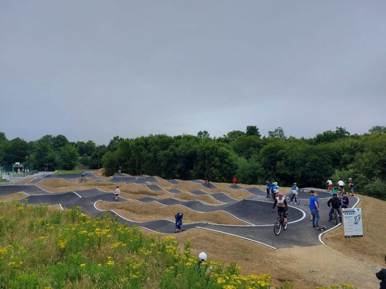Pumptrack de Ploneis 6 768x576