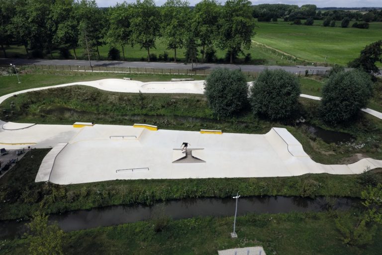 Skatepark de Aire sur la Lys troisquart 768x512