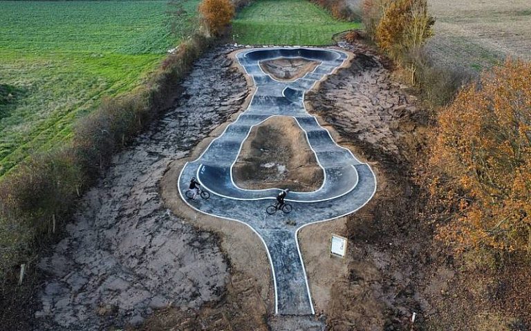 pumptrack saint cyr sur morin 01 768x480