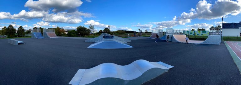 Skatepark Dampierre en Burly 02 768x273