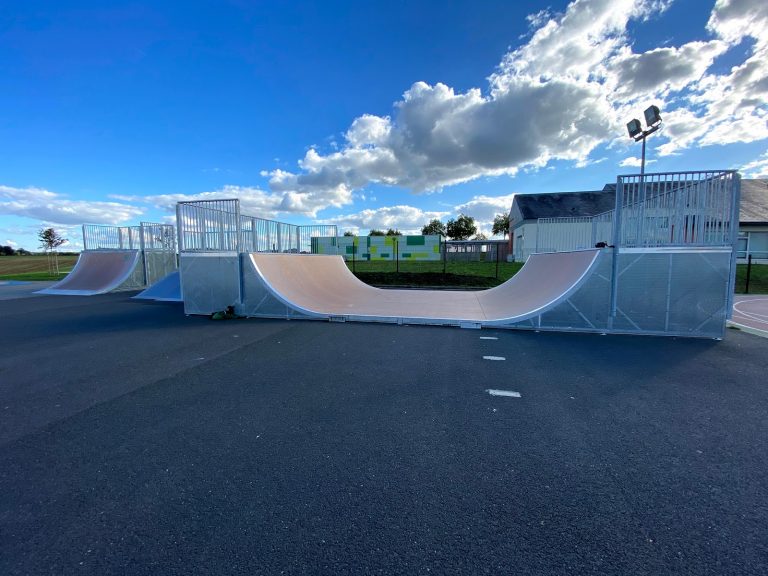 Skatepark de Dampierre en Burly rampe 768x576