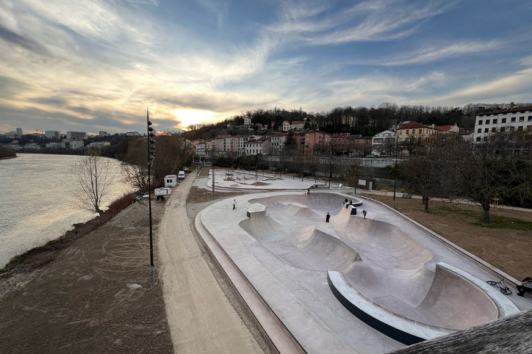 skatepark lyon caluire 768x512