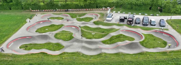 Pumptrack Thierachern. 02 768x276