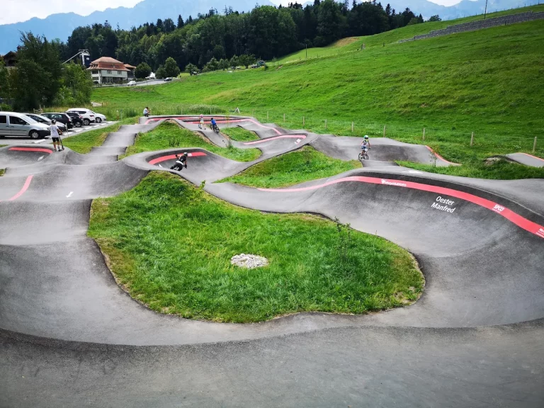 Pumptrack Thierachern. 05 768x576