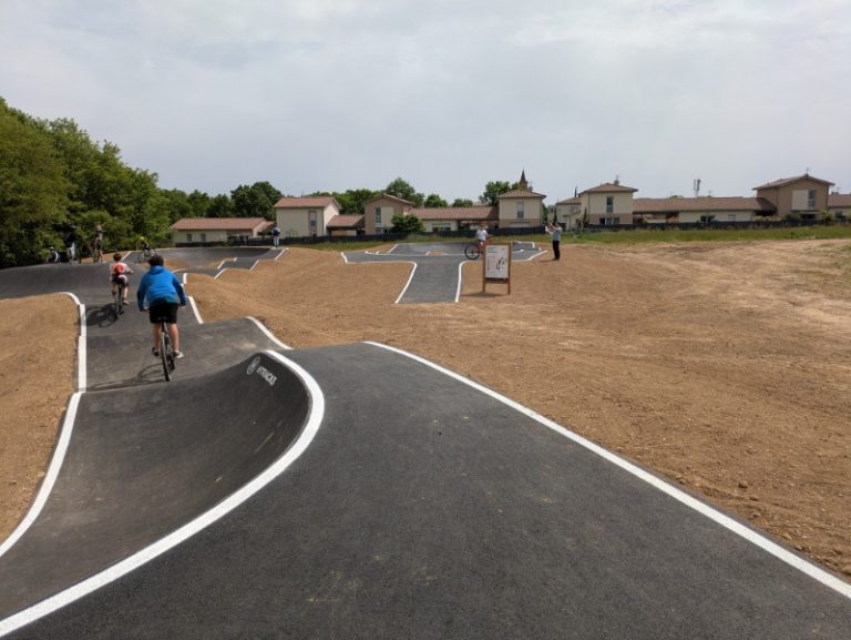 Pumptrack de Larra04 768x577