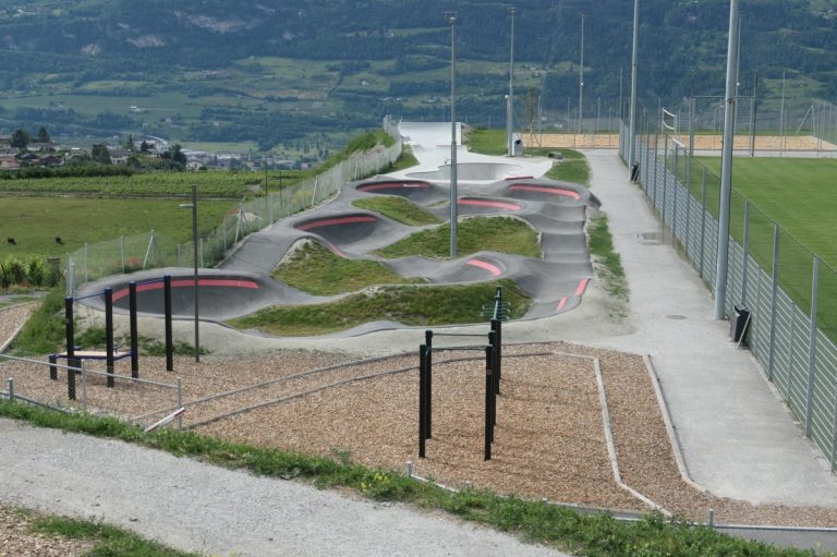 Skatepark saviese pump 768x511