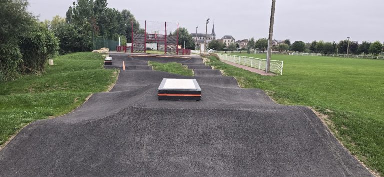 Pumptrack de Criquebeuf sur Seine