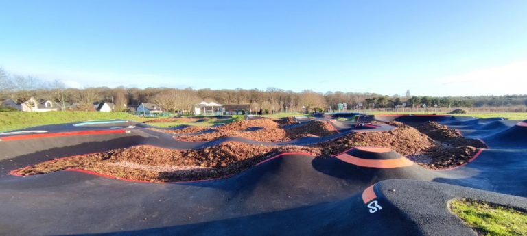 Pumptrack grand Couronne08 768x345
