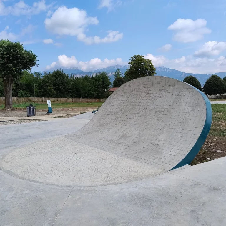 Skatepark de Moirans 04 768x768