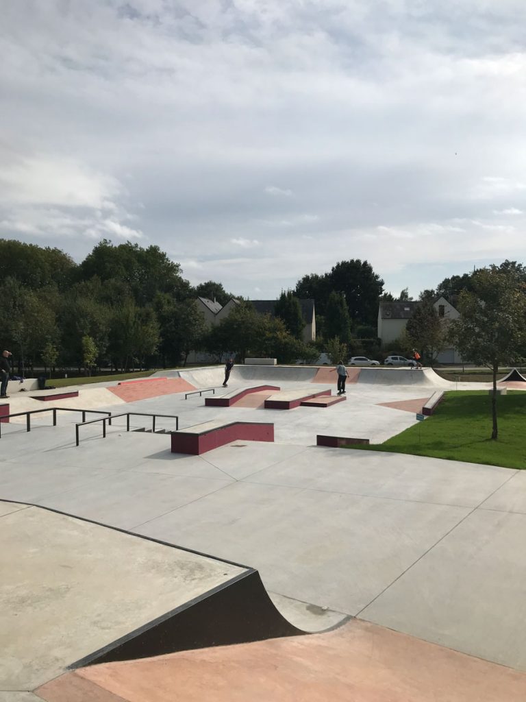 skate la guerche de bretagne flowpark 768x1024