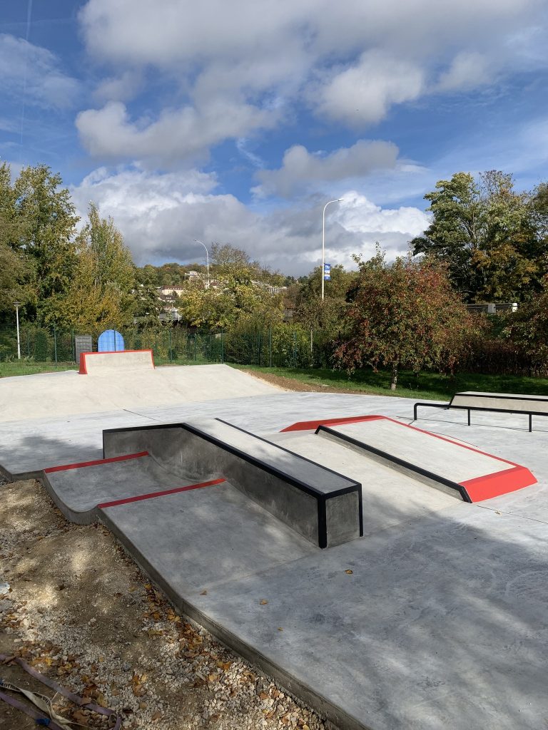 skatepark meulan 02 768x1024
