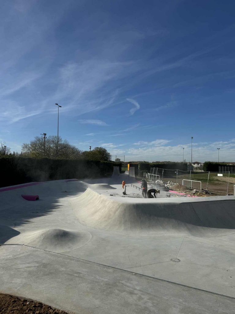 skatepark vauvert 08 768x1024