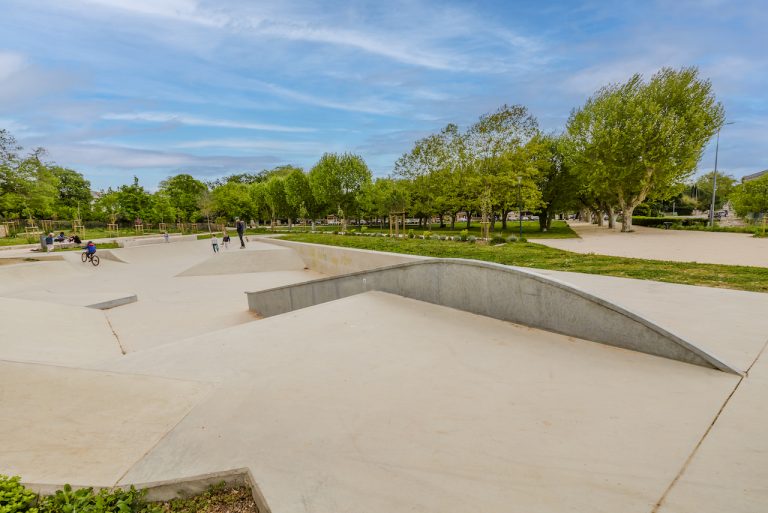 Skatepark Vezenobres3 768x513