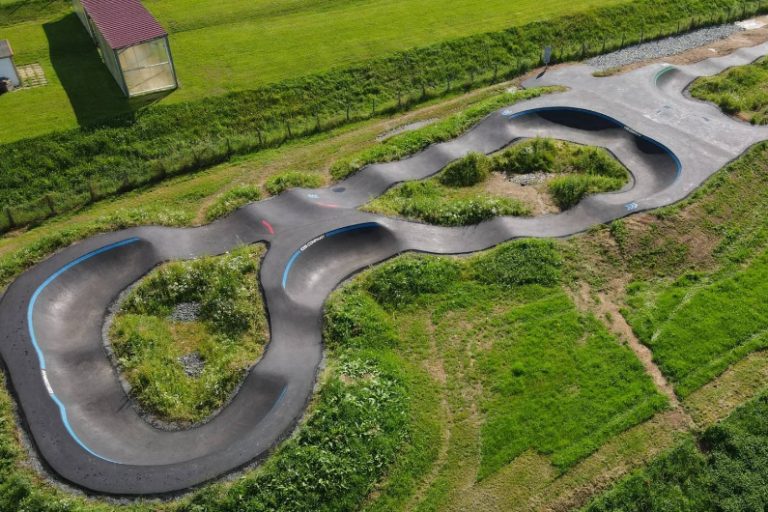 pumptrack la batie 04 768x512