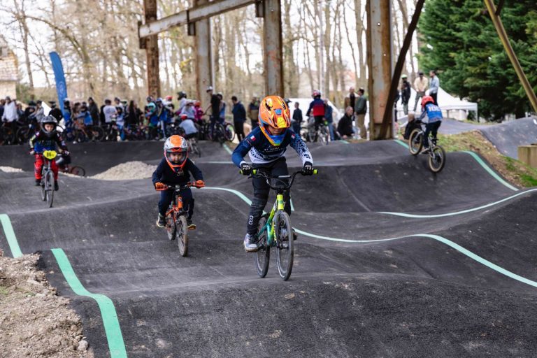 pumptrack le perray en yvelines 03 768x512