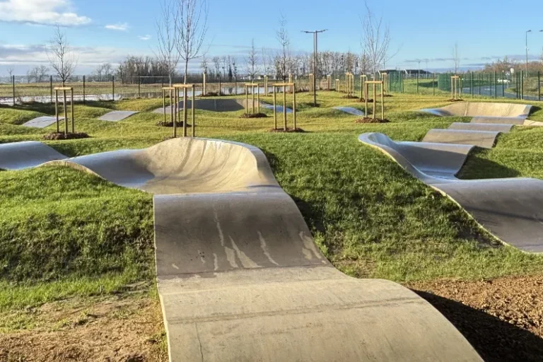 pumptrack pumptrack mennecy 768x512