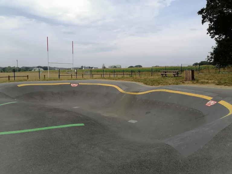 Pumptrack de saint Pere Marc en Poulet 05 768x576