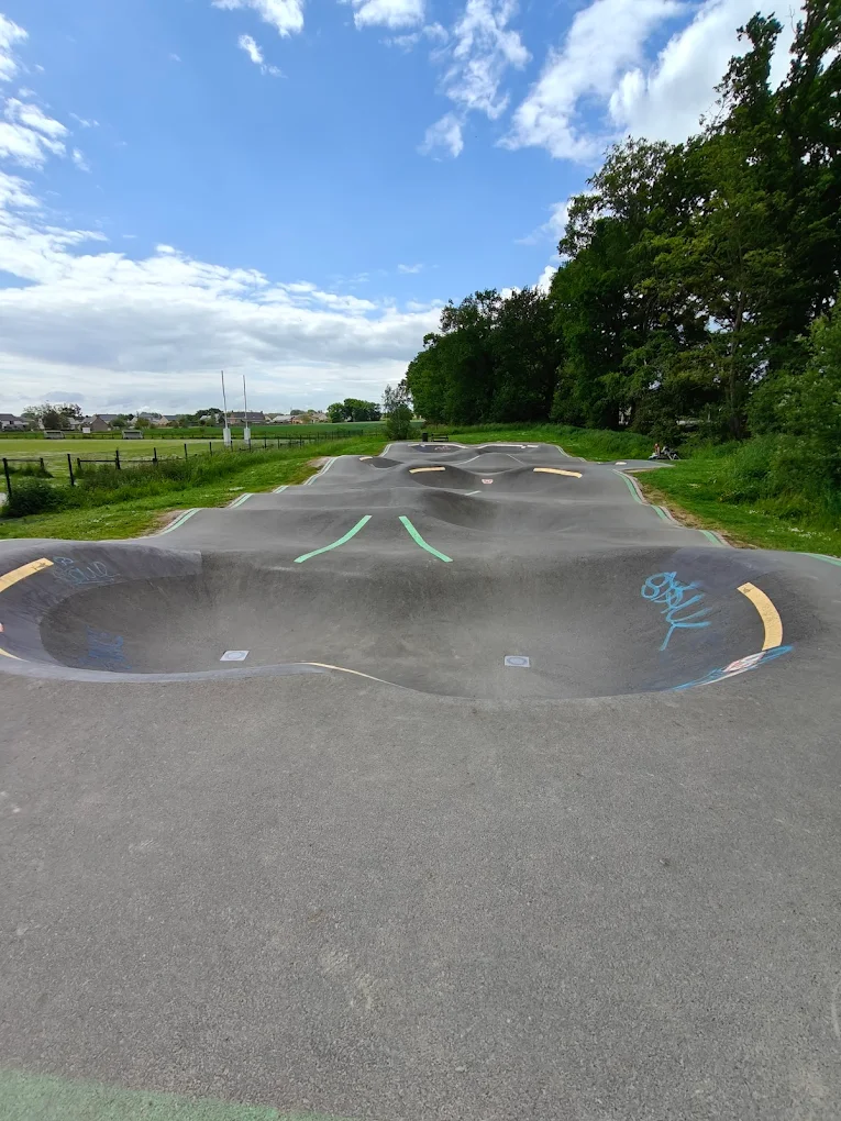 Pumptrack de saint Pere Marc en Poulet 06