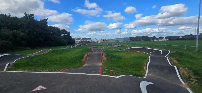 Pumptrack de Cagny 02 768x355