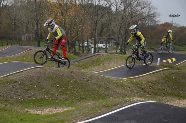 pumptrack laruscade 10 768x511