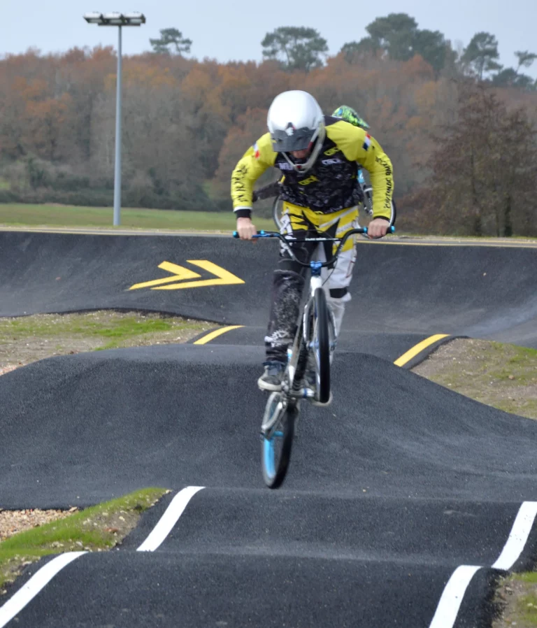 pumptrack laruscade 14 768x898