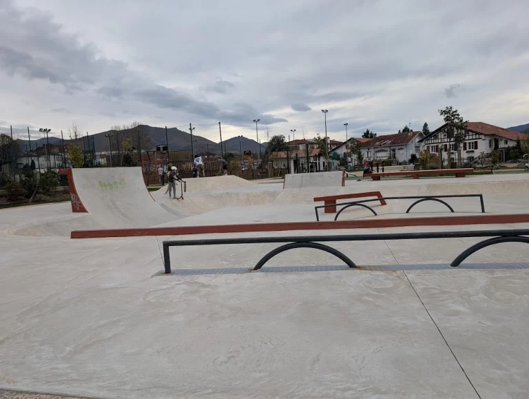 Skatepark Saint Jean Pied de Port 02 768x579