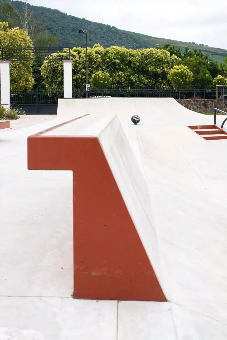 Skatepark Saint Jean Pied de Port 06 768x1152