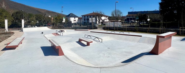 Skatepark Saint Jean Pied de Port 08 768x305